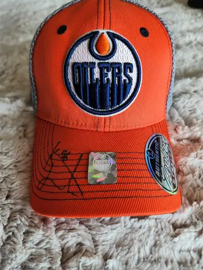 Kailer Yamamoto Signed Hat, View more