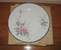 Fina Chine Dinner Plates & Tea Sets ( new & barely used)