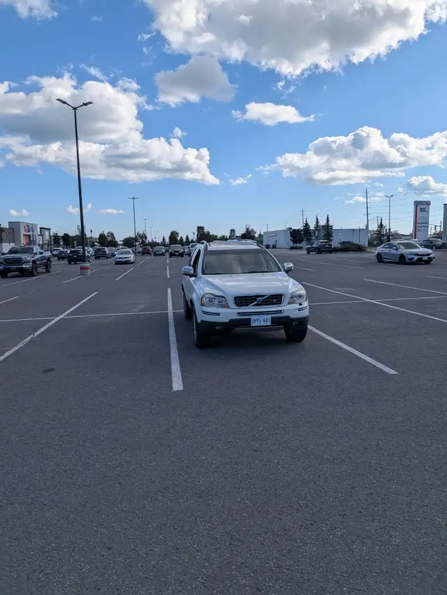 Volvo XC90 V8559287602806138883