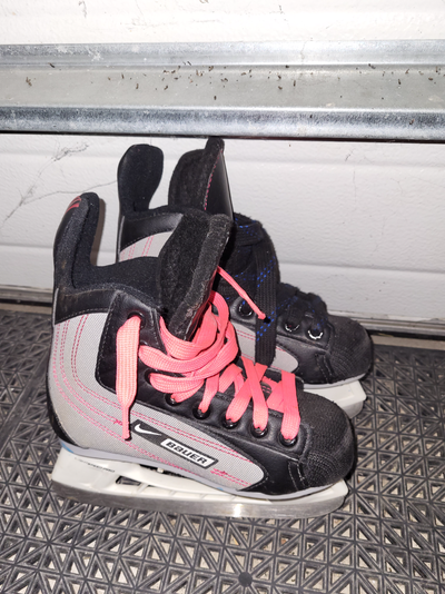 Skates, size 12 Youth, View more