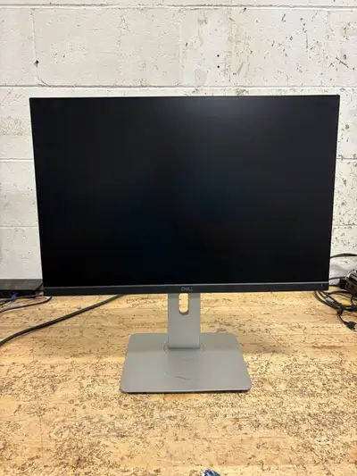 Dell P2421 LED Monitor *NEGOTIABLE PRICE*, View more
