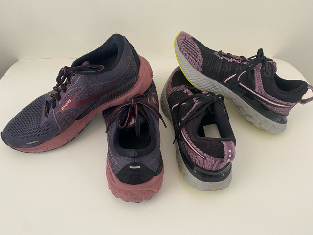 Athletic shoes - Size 9 in Women's - Shoes in Hamilton - Image 2
