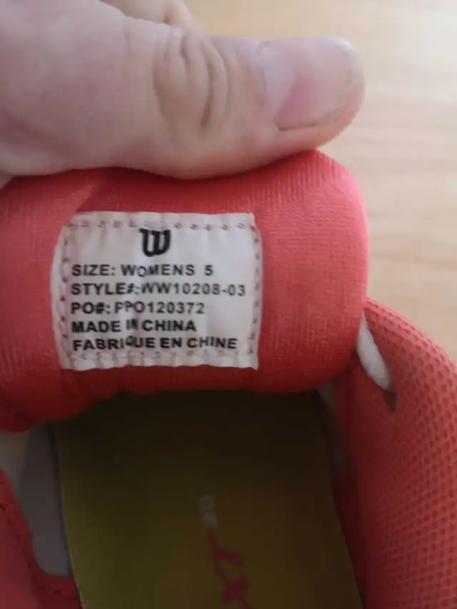 Women's Size 5 Wilson XT 3.0 Tennis / Raquetball / Running Shoes in Women's - Shoes in Grand Bend - Image 5