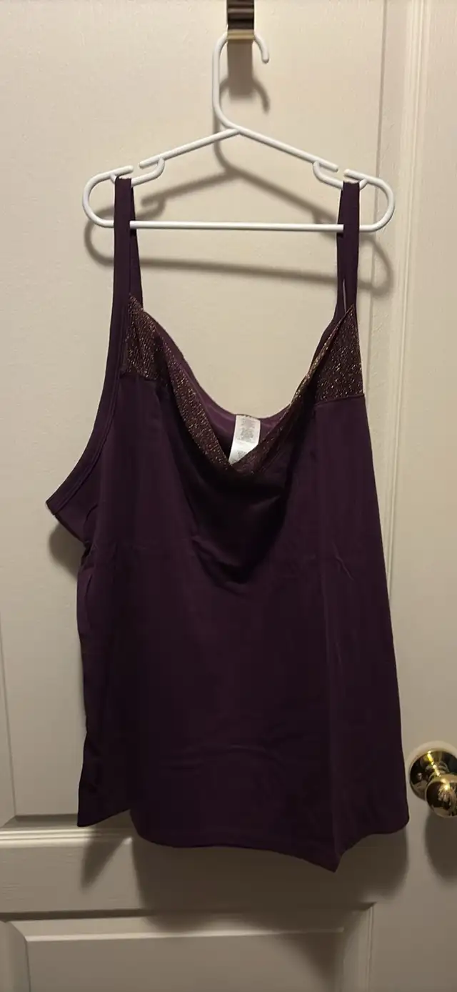 Women’s 2x camisoles sleeveless tops buy more save more in Women's - Tops & Outerwear in Oshawa / Durham Region - Image 2
