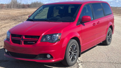 FOR SALE- 2015 Grand Caravan R/T $10,000 Firm