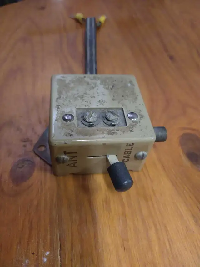 Antenna Cable Switch