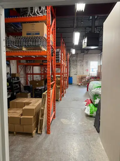 Rental unit to share approximately 1100 sqft, has 1 office, 1 meeting room and 600 sqft storage. 600...