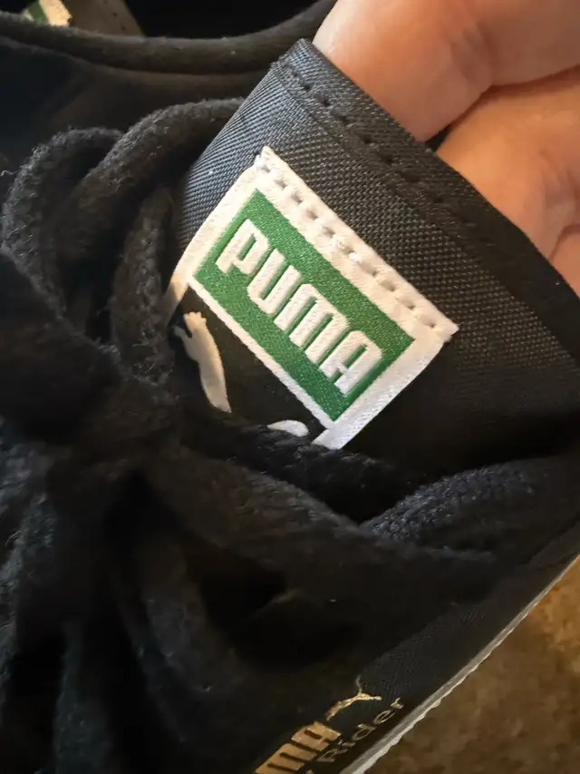 Espadrilles PUMA comme neuf  in Women's - Shoes in City of Montréal - Image 3