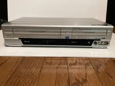 DVD+R/RW Recording, DVD +VR Recording on DVD-R/RW disc. One touch dubbing from DVD to VCR and VCR to...