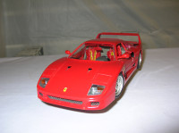 A l'échelle 1:18 en métal coulé, Ferrari F40 Hardtop Rouge