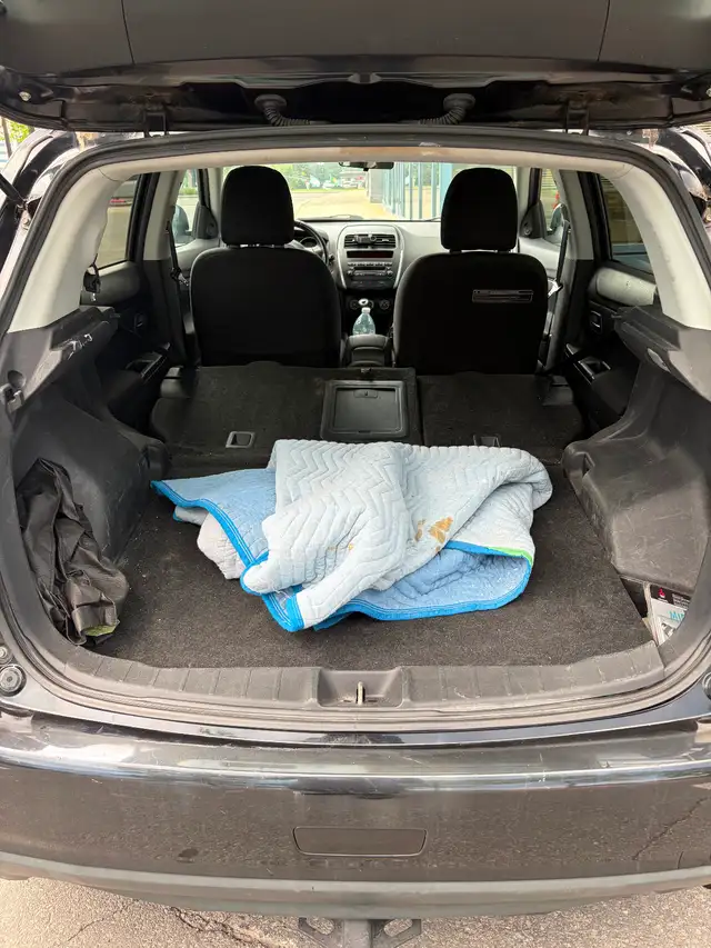 Ride Share -Delivery- small move497224706110924801