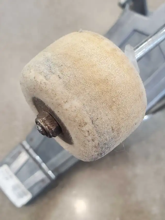 Pearly Single Beater drum Kick Pedal  in Drums & Percussion in Oshawa / Durham Region - Image 4
