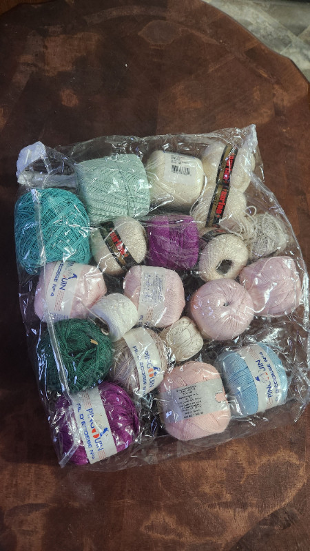 Worsted wool, thread and cotton for sale in Hobbies & Crafts in Smithers - Image 2