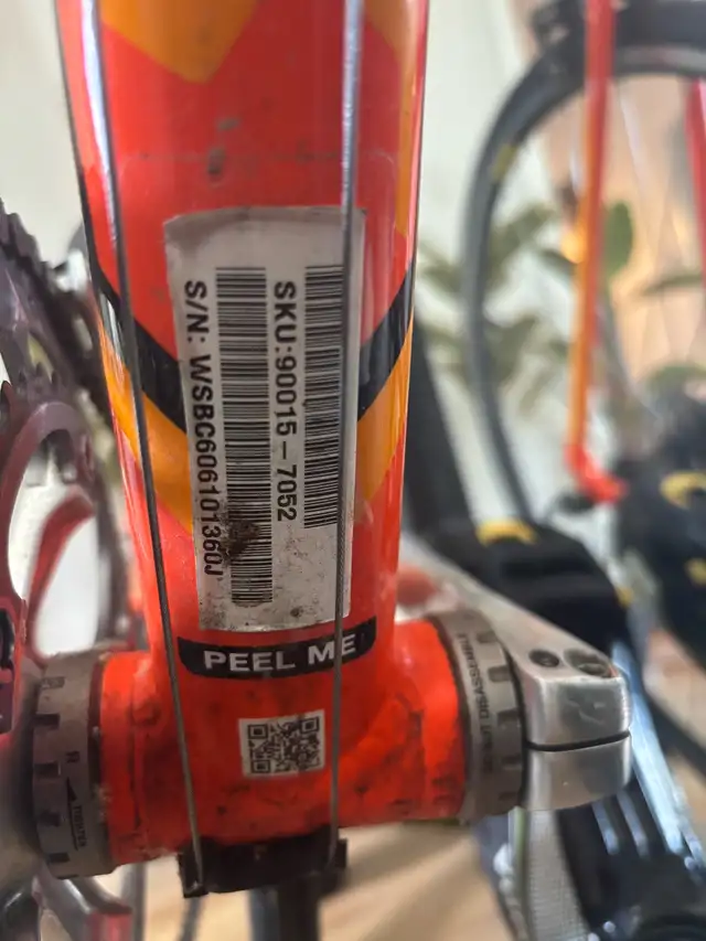 SPECIALIZED Bike 52cm in Road in Fredericton - Image 10