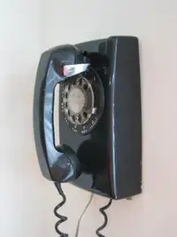 WANTED Old Phone