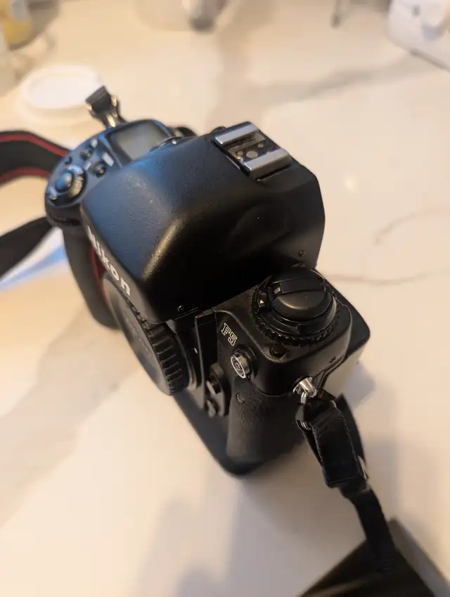 Nikon F562863730474882123