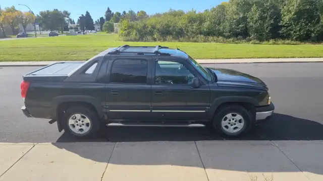 2005 Chev Avalanche597791632681216003