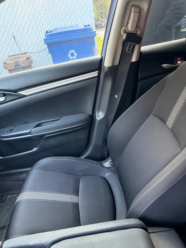  Honda Civic 2018 LX 537541339828070408