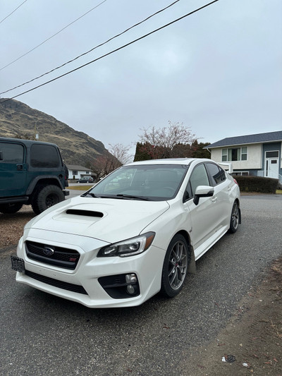 2017 Subaru wrx sti sport tech 