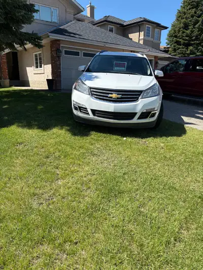 Hi there i am selling a 2017 Chevrolet traverse it is in good condition there is no rust or any issu...