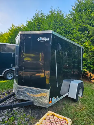ITI Cargo Trailer 2022 model, Did not use much, Excellent Condition