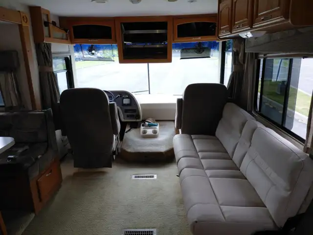 Georgie Boy Pursuit 2004, 32pieds in RVs & Motorhomes in Longueuil / South Shore - Image 9
