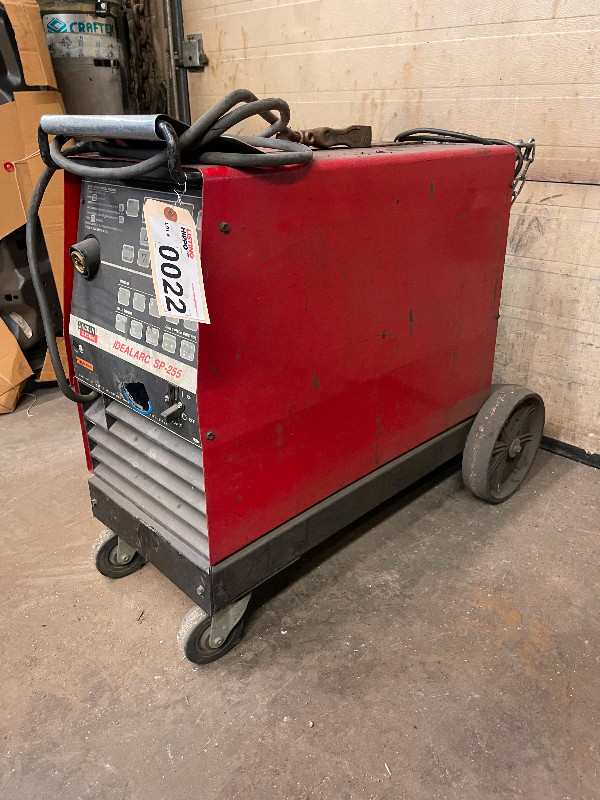 LINCOLN ELECTRIC IDEALARC SP-255 DC ARC WELDING POWER SOURCE AND in Other Business & Industrial in Cambridge - Image 2