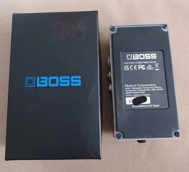 BOSS RC-5 Loop Station in Amps & Pedals in Trenton - Image 7