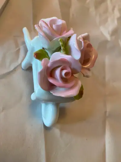 This is a charming miniature decorative piece made of Coalport Bone China, crafted in England. It fe...