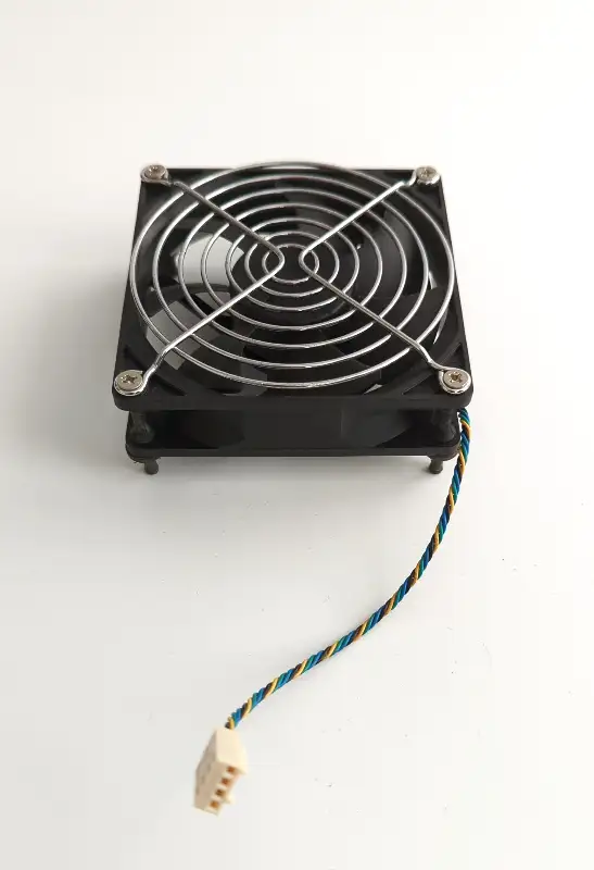 AVC 4pin Hydraulic PC Computer Fan DS09225R12HP075 92x92x25mm in System Components in City of Toronto - Image 4