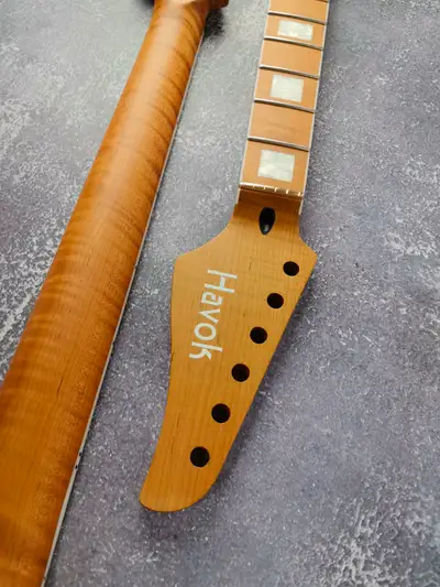 Quarter Sawn Roasted Flame Maple Satin Binding Neck Stainless St, View more