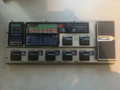 Pédale Digitech GNX4 et Amplificateur Roland CUBE 30, View more