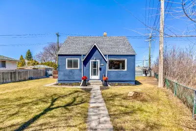 Open house this weekend May 9th and 10th 2:00-4:00pm 1105 waller ave $379,900 1050 sqft, 3 bedrooms,...