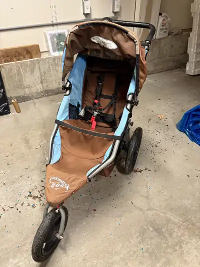 BOB revolution jogging stroller , View more