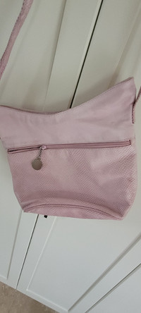 Cross body pink leather purse