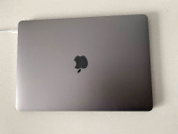 MacBook Pro 13-inch, 2017 - 8 GB - 256 GB Storage