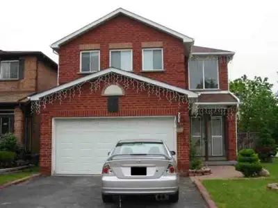 Rooms for rent in a lovely 5 bedrooms, 3 bathrooms house; in a safe, friendly, and quiet neighbourho...