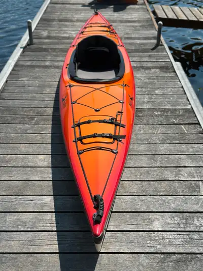 Selling my lightly used Swift Kiwassa 14 LV kayak. Constructed in lightweight Kevlar Fusion and feat...
