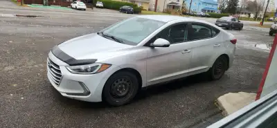 HYUNDAI ELANTRA GLS 2018 Moteur 2 litres j'ai déjà fais 6l au 100km Transmission automatique 160 000...