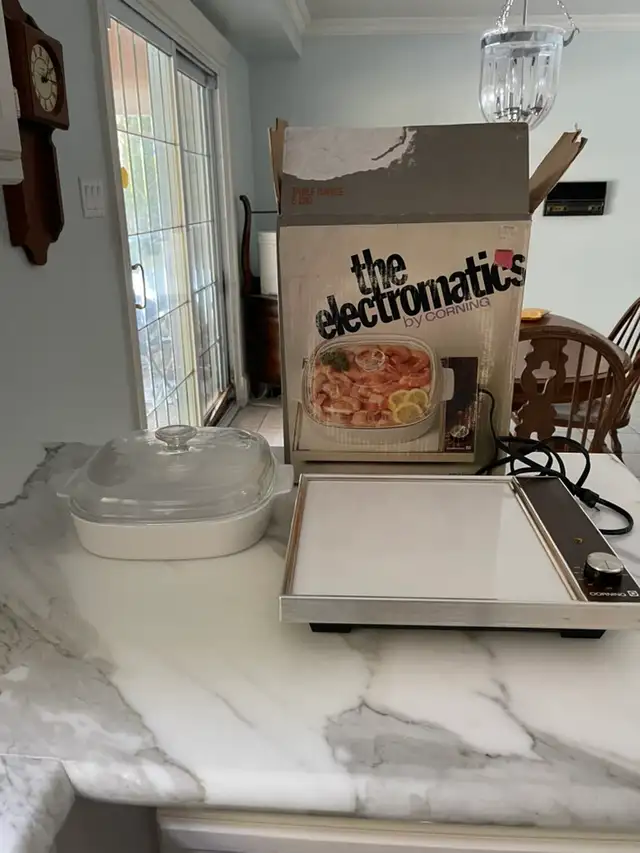 NEW OPEN-BOX ELECTROMATICS BY CORNING E1310 TABLE RANGE (WHITE) in Kitchen & Dining Wares in Mississauga / Peel Region - Image 8
