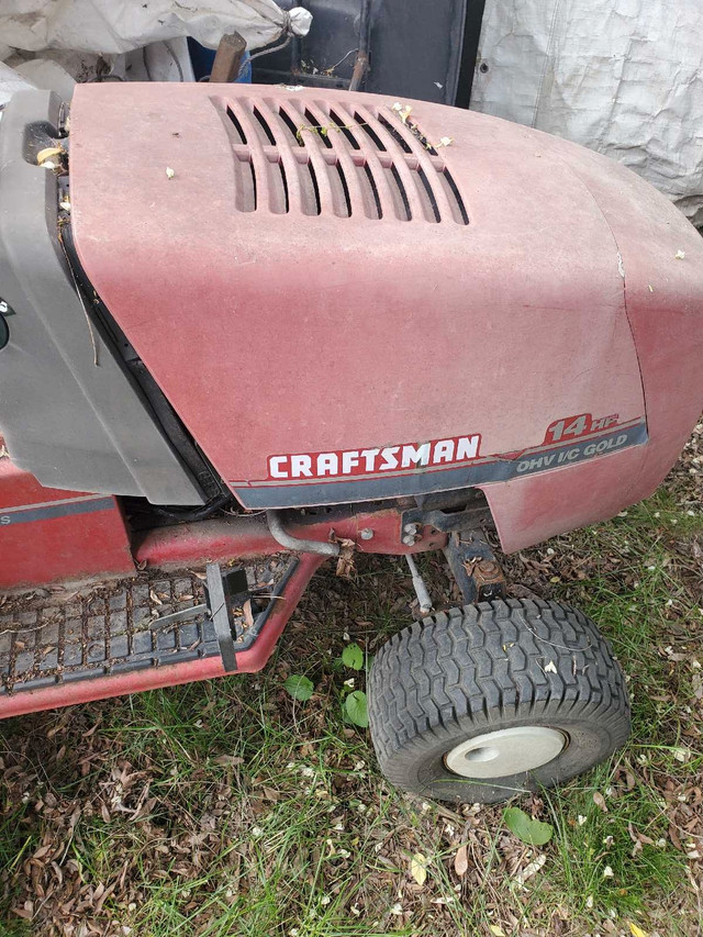 tracteur a gazon pour pièces dans Autre  à Laval/Rive Nord - Image 3