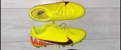 Nike soccer cleats size 7, View more