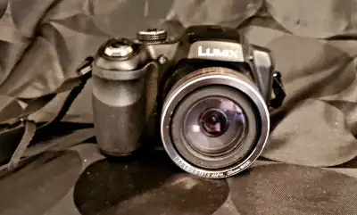 Selling my Panasonic Lumix camera, model DMC-LZ30, which boasts a powerful 35x optical zoom and capt...