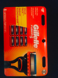 Gillette Fusion 5 blade.   Pack of 8 cartridges.
