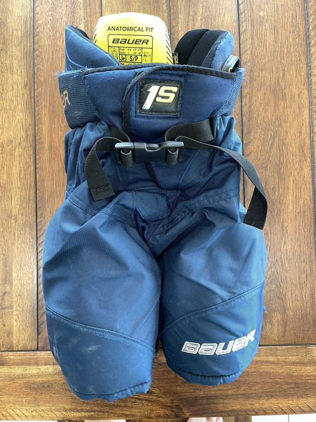 Junior Bauer Supreme 1s Hockey Pants in Hockey in Regina