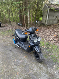 Yamaha scooter $750 OBO