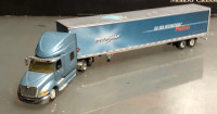DCP Diecast Promotions 1/64 International Utility Pro Star Tract