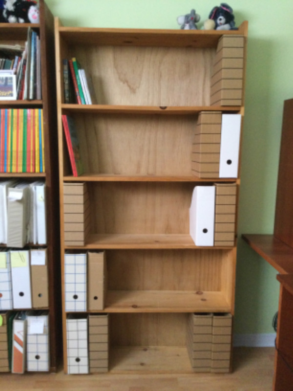 Étagère en bois massif in Bookcases & Shelving Units in Longueuil / South Shore