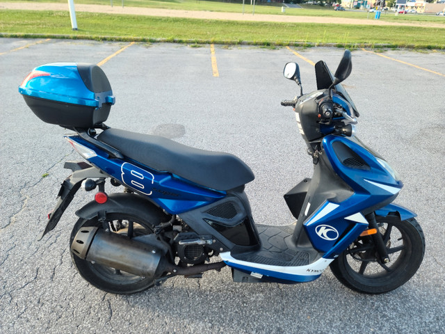Kymco Super 8 in Scooters & Pocket Bikes in Gatineau - Image 3