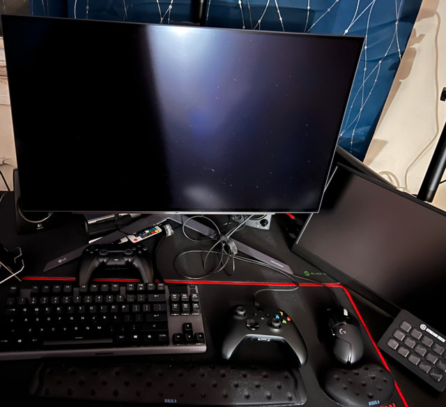 OLED 240 Hz LG UltraGear 1440p in Monitors in Ottawa - Image 2